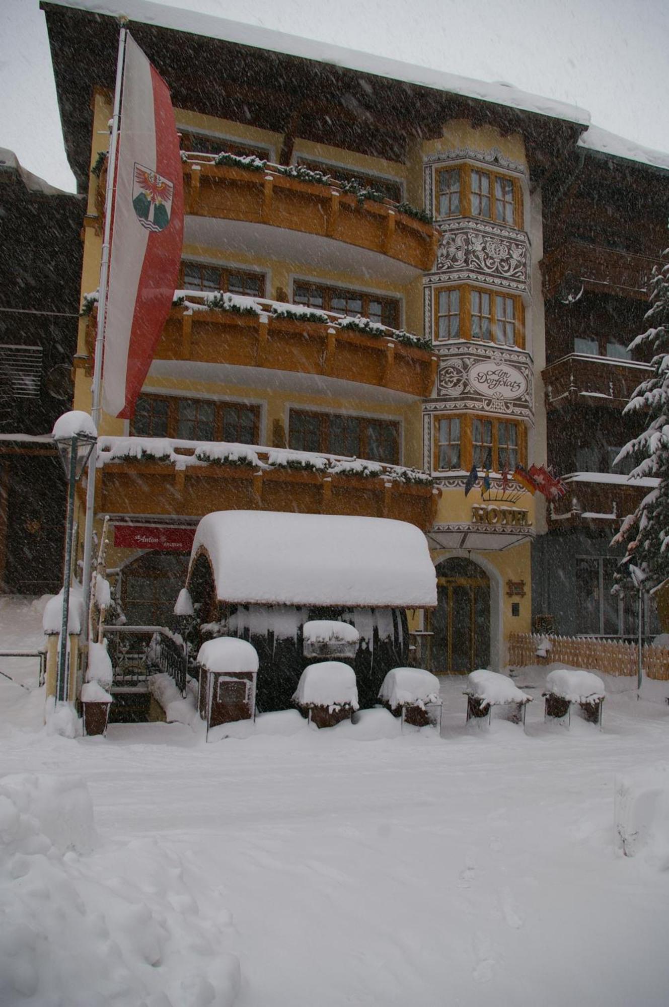 Am Dorfplatz Suites - Adults only St. Anton am Arlberg Exterior foto