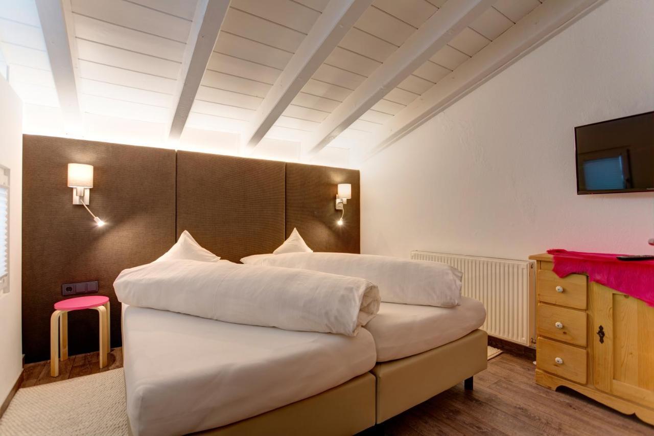Am Dorfplatz Suites - Adults only St. Anton am Arlberg Exterior foto